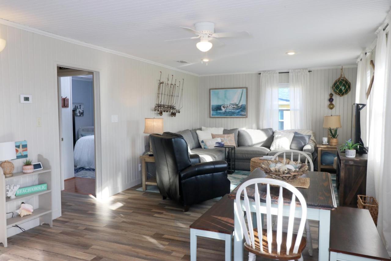 One-Of-A-Kind Beach Home With Lounge Bar Game Room Galveston Buitenkant foto