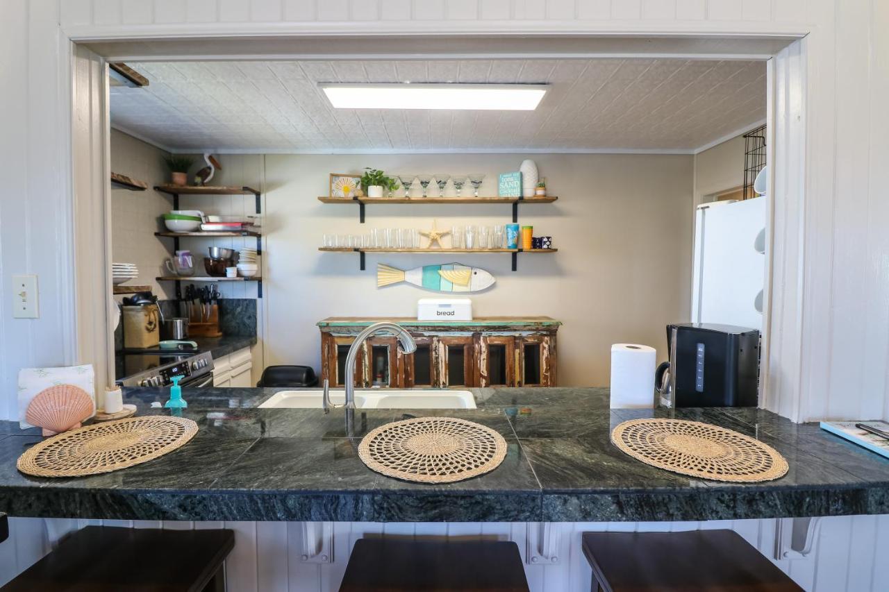 One-Of-A-Kind Beach Home With Lounge Bar Game Room Galveston Buitenkant foto