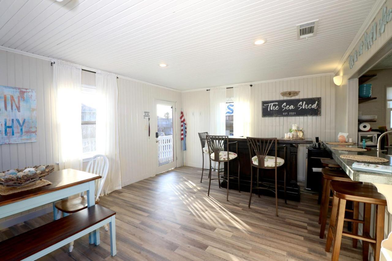 One-Of-A-Kind Beach Home With Lounge Bar Game Room Galveston Buitenkant foto
