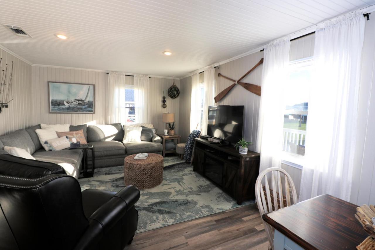 One-Of-A-Kind Beach Home With Lounge Bar Game Room Galveston Buitenkant foto